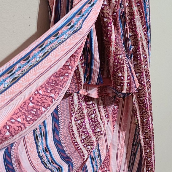 Romper - Picture 2 of 4